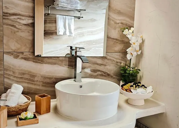 Mandilaria Stone House