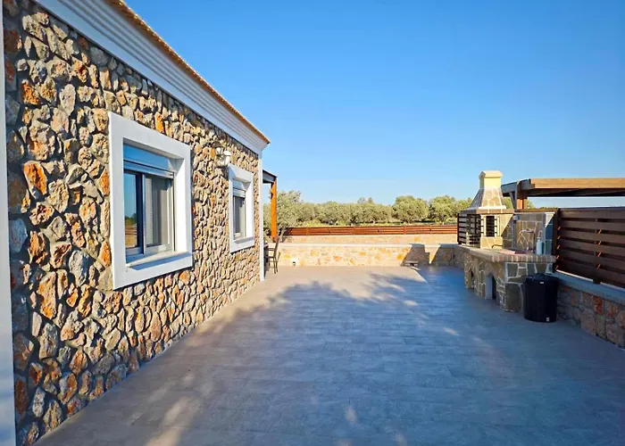 Mandilaria Stone House アパート