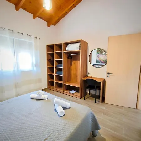公寓 Mandilaria Stone House *