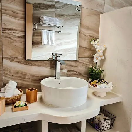 Mandilaria Stone House